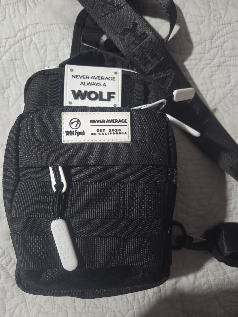 Wolfpak 4L Sling Bag - Picture 2 of 9